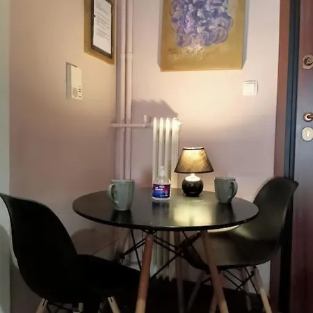 Urban Comfort Apartment.